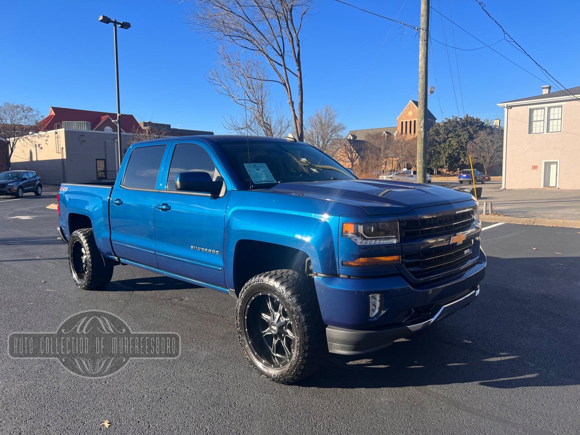 Used 2018 Chevrolet Silverado 1500 LT CREW CAB ALL STAR EDITION 4WD W/2LT for sale $28,500 at Auto Collection in Murfreesboro TN 37130 1