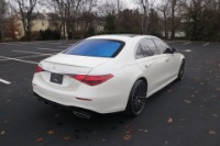 Used 2022 Mercedes-Benz S 580 4MATIC w/AMG LINE PACKAGE for sale $118,900 at Auto Collection in Murfreesboro TN 37129 3