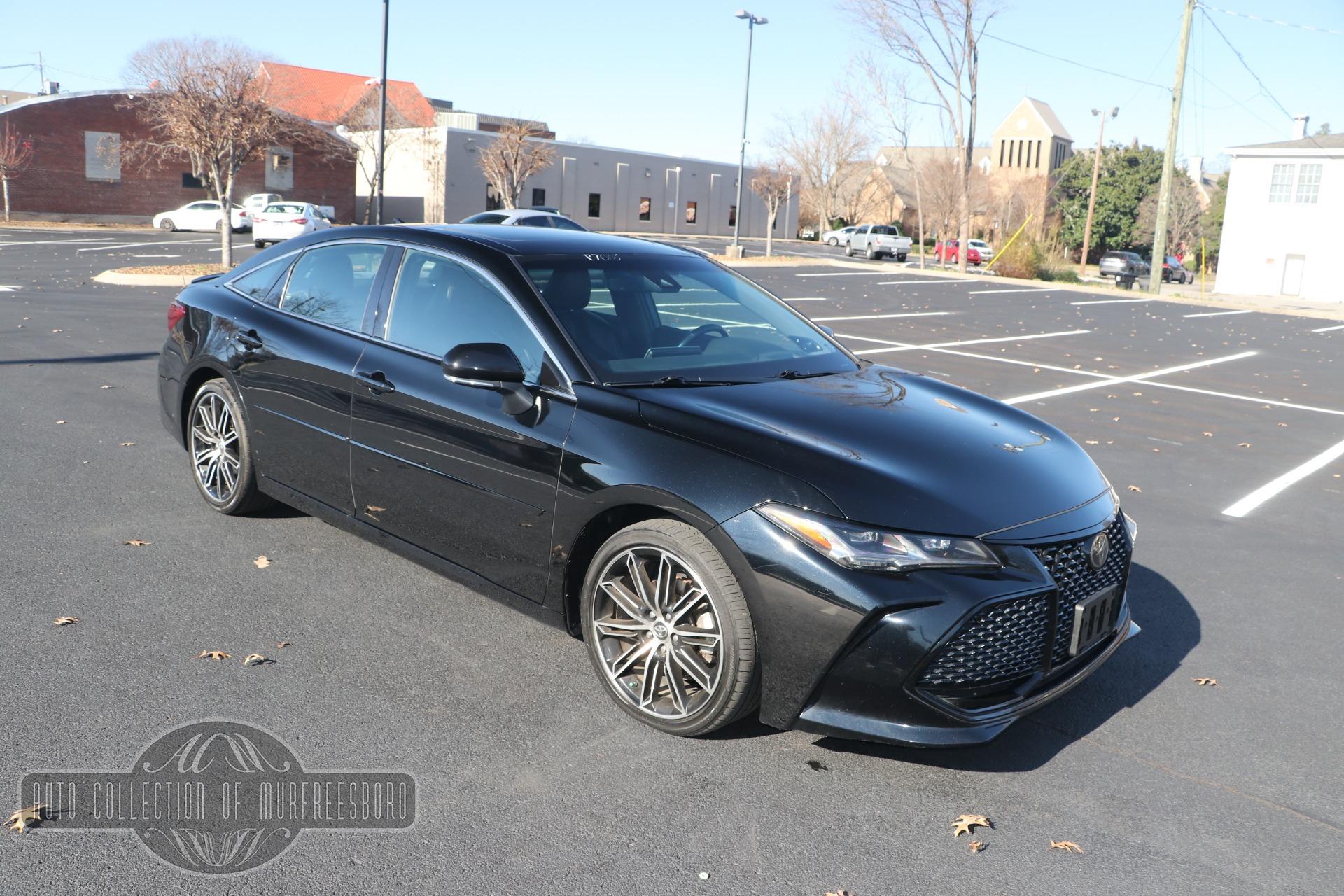 Used 2019 Toyota Avalon TOURING FWD W/ADVANCED SAFETY PACKAGE for sale Sold at Auto Collection in Murfreesboro TN 37129 1