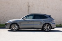 Used 2020 Porsche Cayenne TURBO AWD PREMIUM PKG PLUS W/SPORT EXHUAST SYSTEM for sale $102,500 at Auto Collection in Murfreesboro TN 37129 7