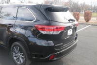 Used 2019 Toyota Highlander XLE FWD for sale $27,900 at Auto Collection in Murfreesboro TN 37129 15
