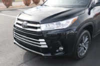 Used 2019 Toyota Highlander XLE FWD for sale $27,900 at Auto Collection in Murfreesboro TN 37129 9