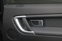 Used 2019 Land Rover Discovery HSE SPORT AWD VISION ASSIST PKG W/3RD ROW PKG for sale $30,900 at Auto Collection in Murfreesboro TN 37129 71