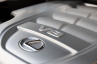 Used 2015 Lexus LX 570 AWD LUXUARY PKG W/DUAL SCREEN DVD REAR SYSTEM for sale Sold at Auto Collection in Murfreesboro TN 37129 32