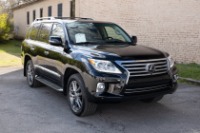 Used 2015 Lexus LX 570 AWD LUXUARY PKG W/DUAL SCREEN DVD REAR SYSTEM for sale Sold at Auto Collection in Murfreesboro TN 37129 1