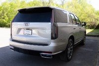 Used 2021 Cadillac Escalade PREMIUM LUXURY PLATINUM 4WD W/ASSIST STEPS for sale $97,430 at Auto Collection in Murfreesboro TN 37129 3
