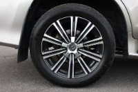Used 2019 Lexus LX 570 AWD LUXURY PACKAGE THREE ROW W/MARK LEVINSON AUDIO for sale $74,500 at Auto Collection in Murfreesboro TN 37129 9