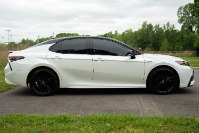 Used 2021 Toyota Camry Hybrid XSE for sale $35,500 at Auto Collection in Murfreesboro TN 37129 8