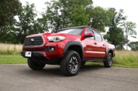 Used 2018 Toyota Tacoma TRD OFF ROAD 4X4 DOUBLE CAB for sale $34,950 at Auto Collection in Murfreesboro TN 37129 2