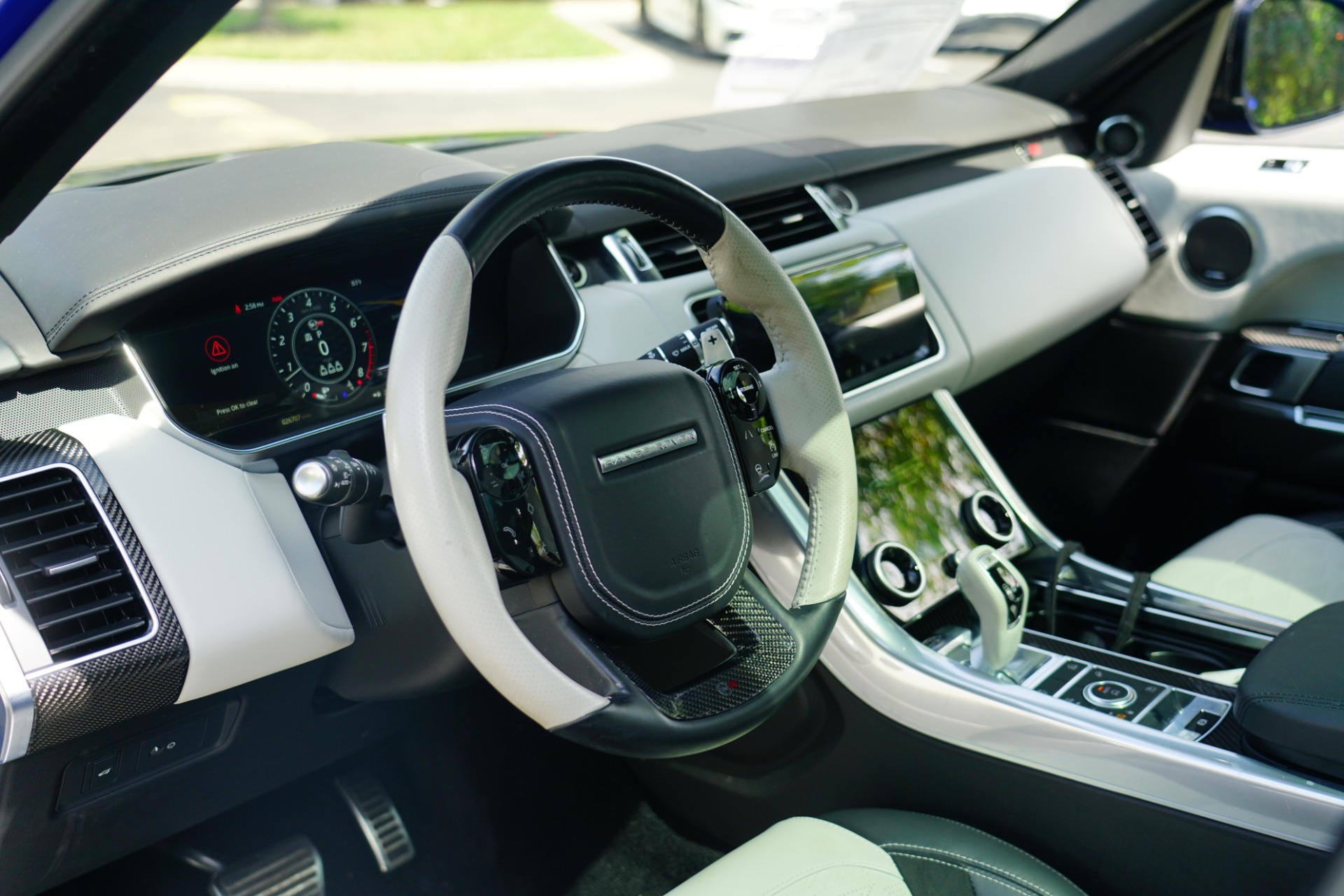 Range rover sport discount svr interior