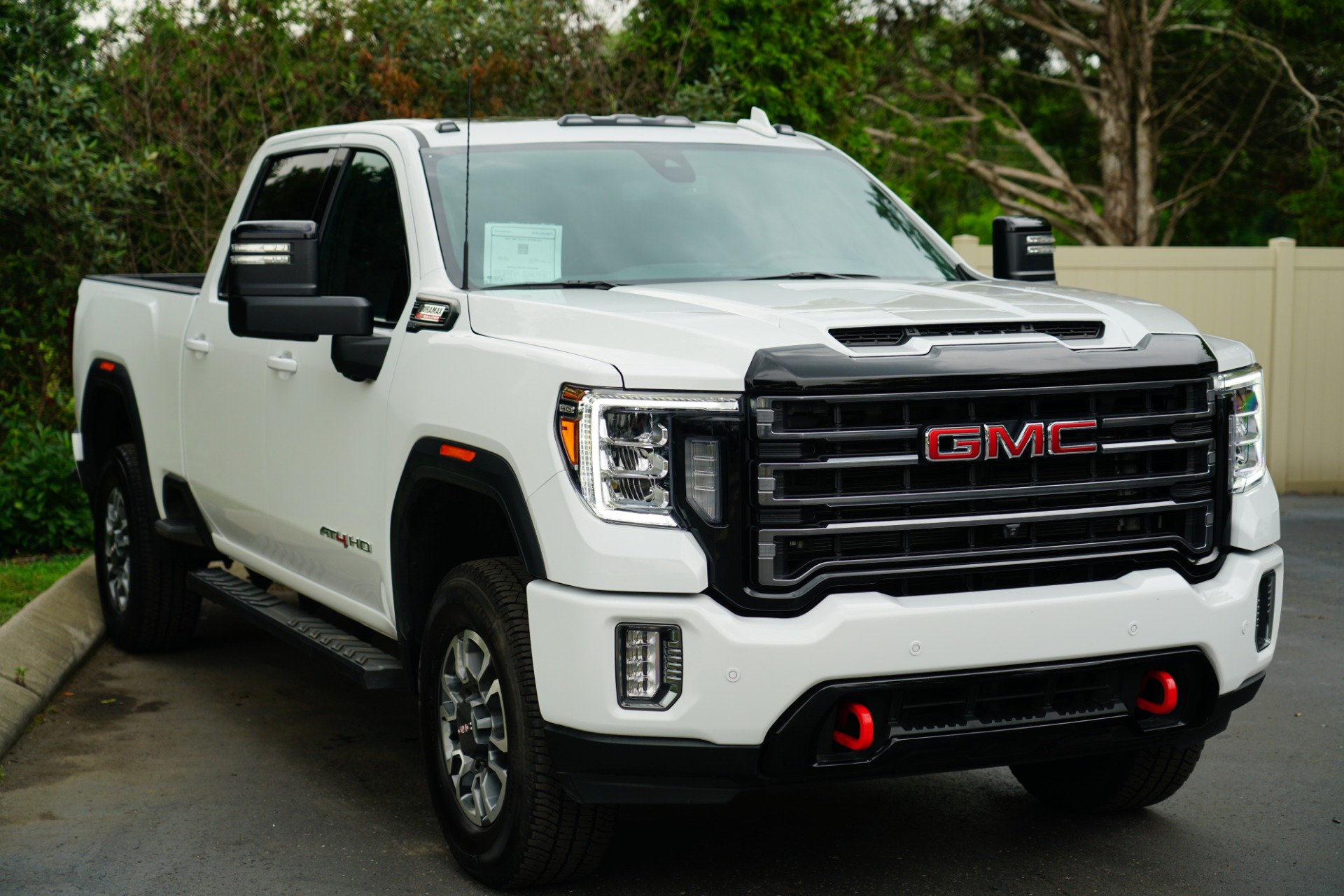 ゆぱ 2023 Sierra 2500 | Wheel Center Cap | Chrome | Embossed