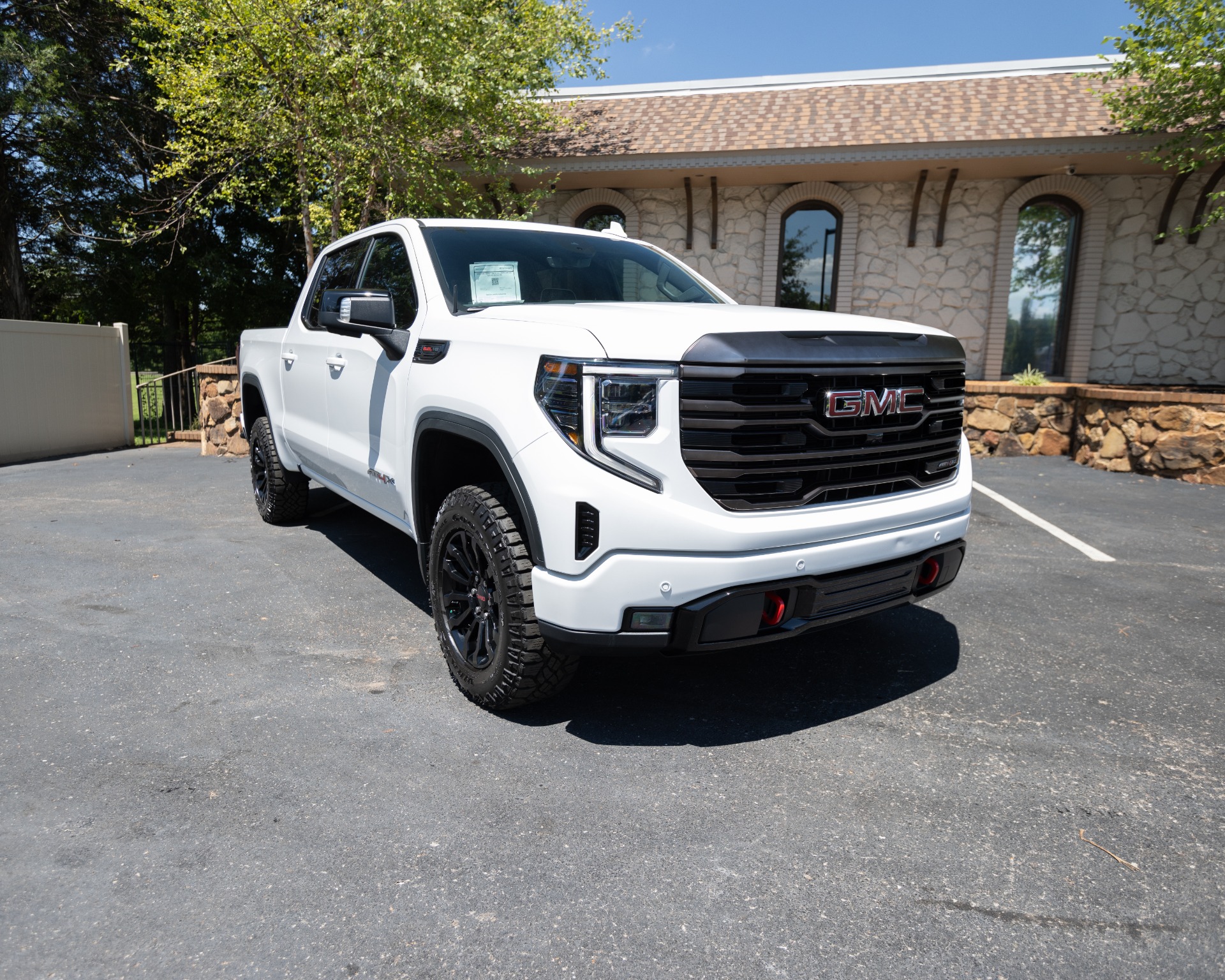Used 2023 gmc sierra 1500 at4x crew cab 4x4 6 2l ecotec3 v8 for sale