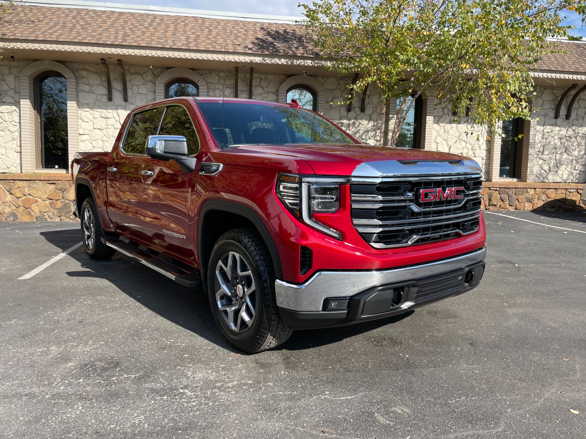 Used 2025 GMC Sierra 1500 SLT PREMIUM PACKAGE X31 OFF ROAD W/POWER