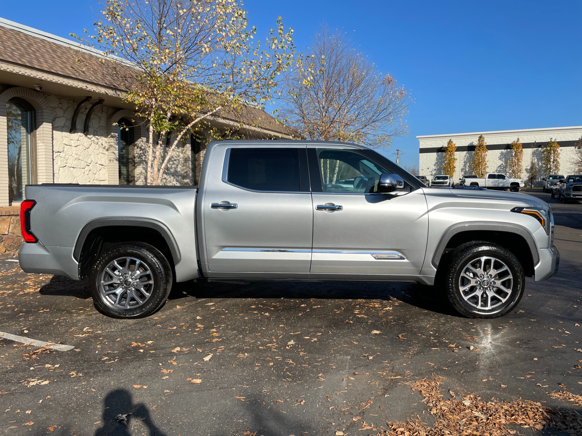 Rocker Panel Kit | TOYOTA TUNDRA CREWMAX 1794 EDITION 2019 Rocker Panel Kit | TOYOTA TUNDRA CREWMAX 1794 EDITION 2019