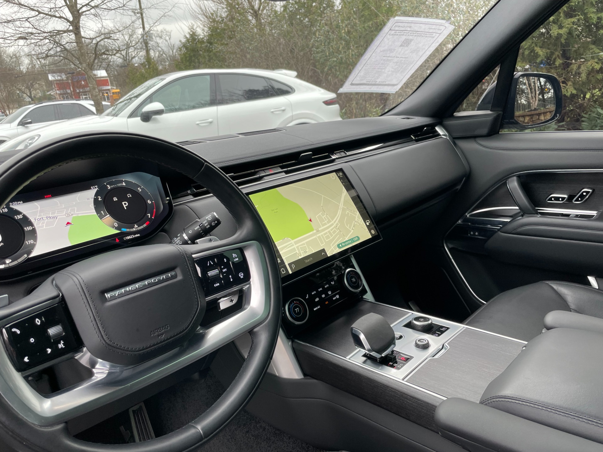 2023 Land Rover Range Rover SE - Photo 12