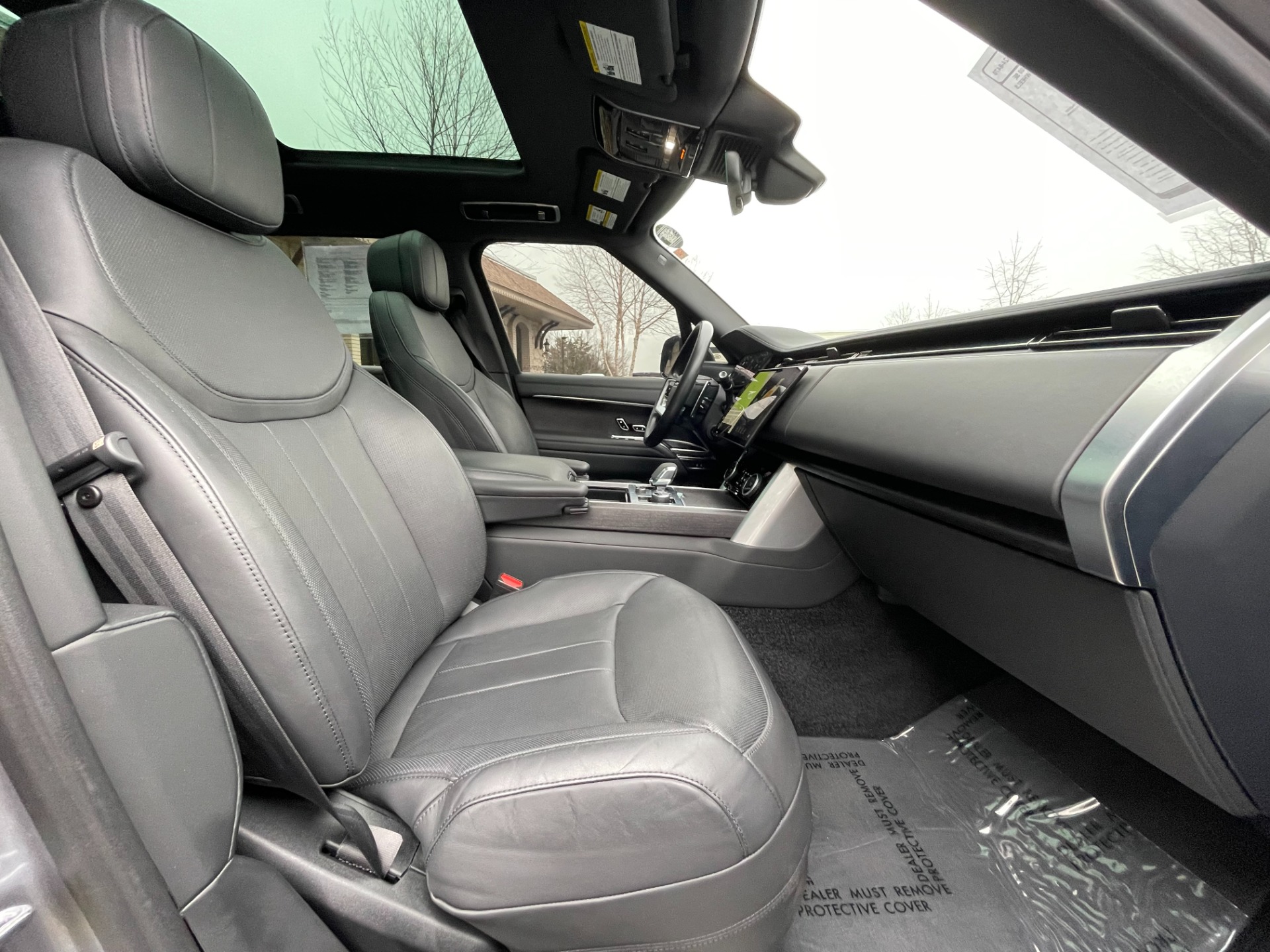 2023 Land Rover Range Rover SE - Photo 13