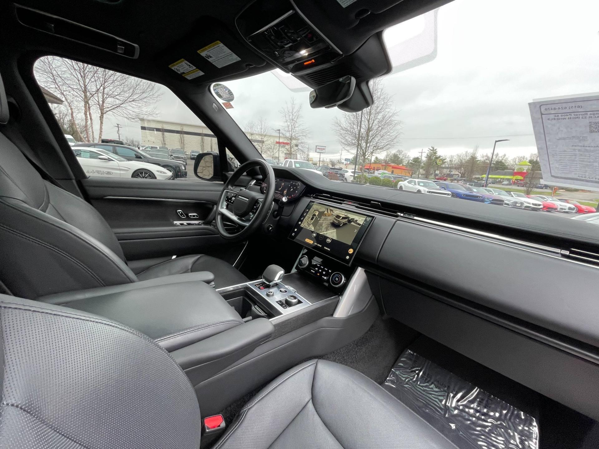 2023 Land Rover Range Rover SE - Photo 15