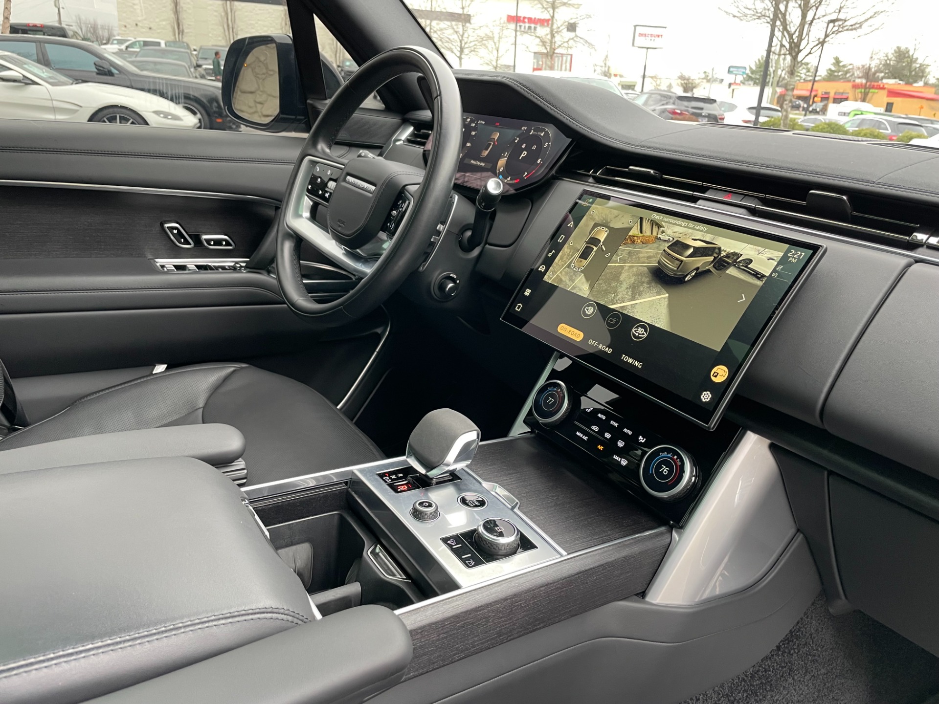 2023 Land Rover Range Rover SE - Photo 16