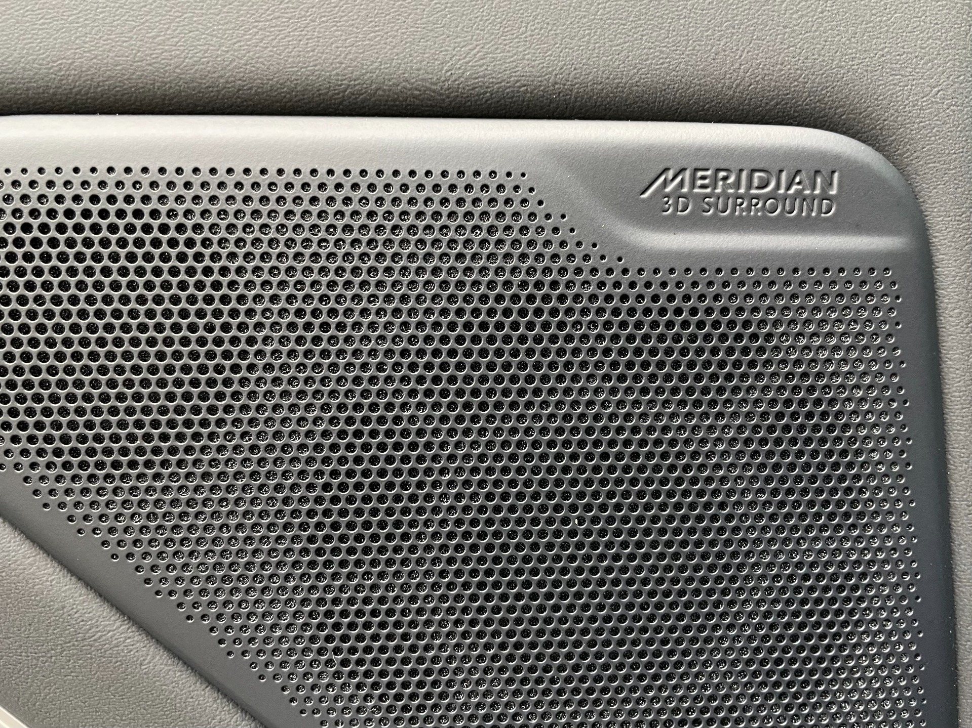 2023 Land Rover Range Rover SE - Photo 24