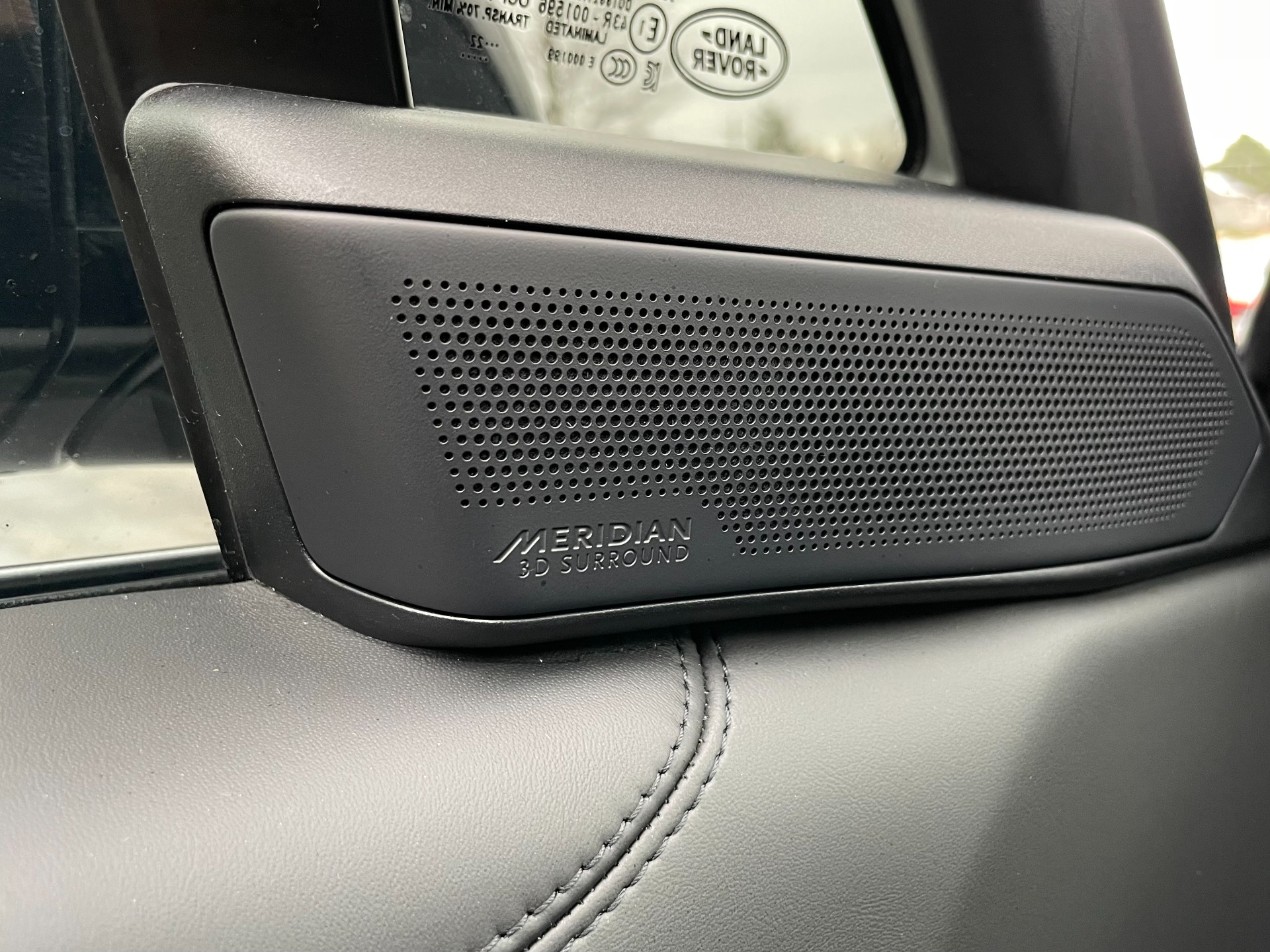2023 Land Rover Range Rover SE - Photo 27