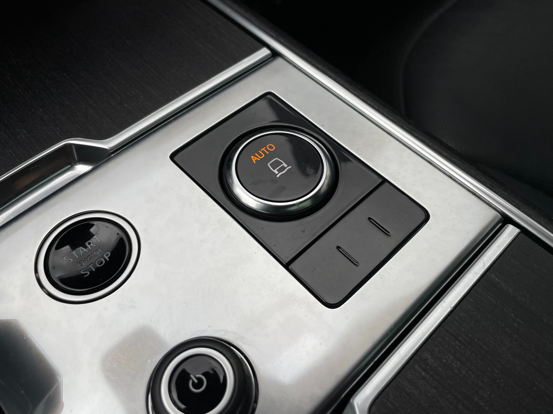 2023 Land Rover Range Rover SE - Photo 30