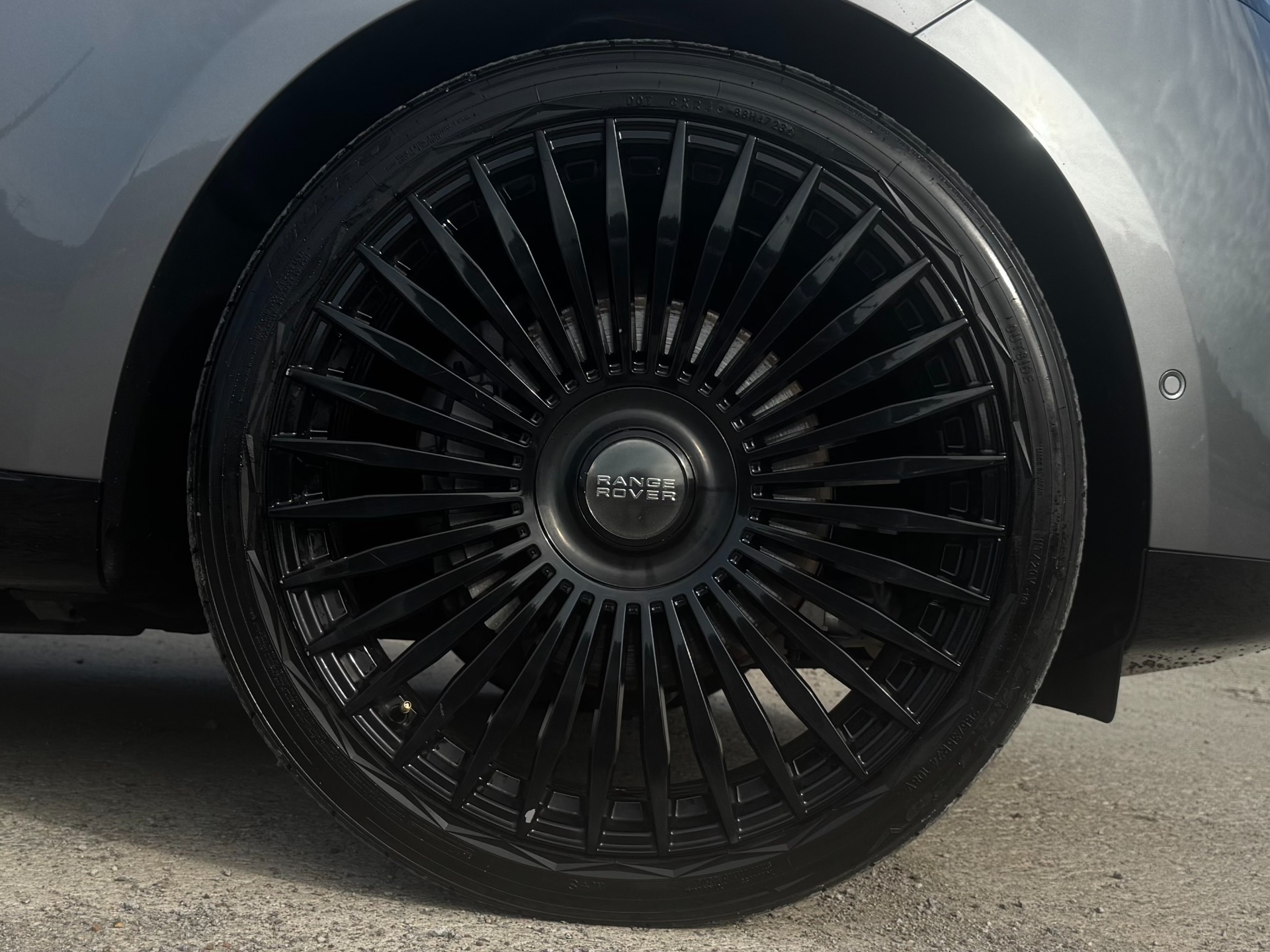2023 Land Rover Range Rover SE - Photo 51