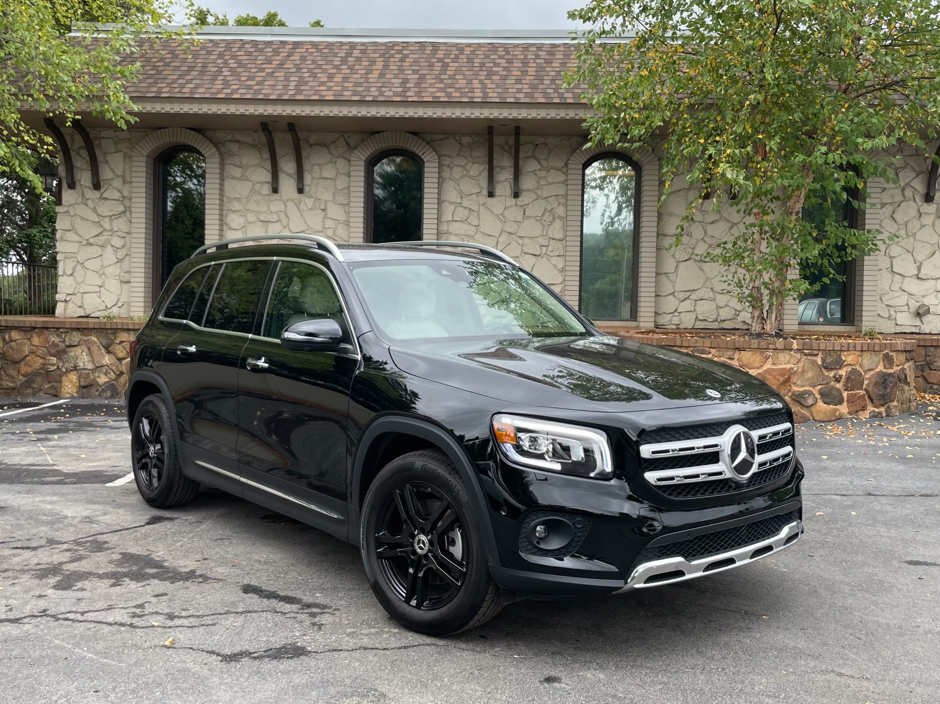 Standard Hood Fender & Mirror Kit | MERCEDES BENZ GLB SUV 250 2020 Standard Hood Fender & Mirror Kit | MERCEDES BENZ GLB SUV 250 2020