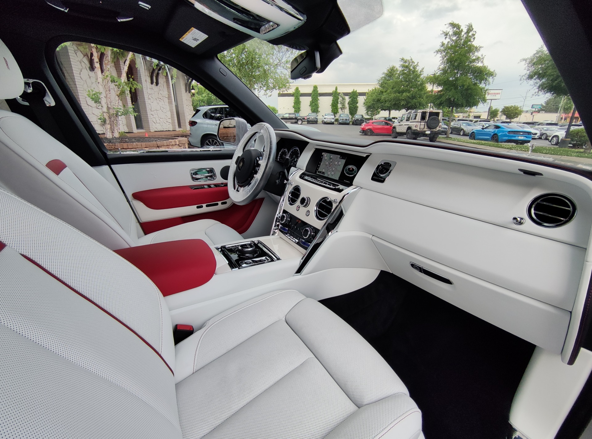 Used 2023 Rolls-Royce Cullinan INTERIOR DETAILING PKG