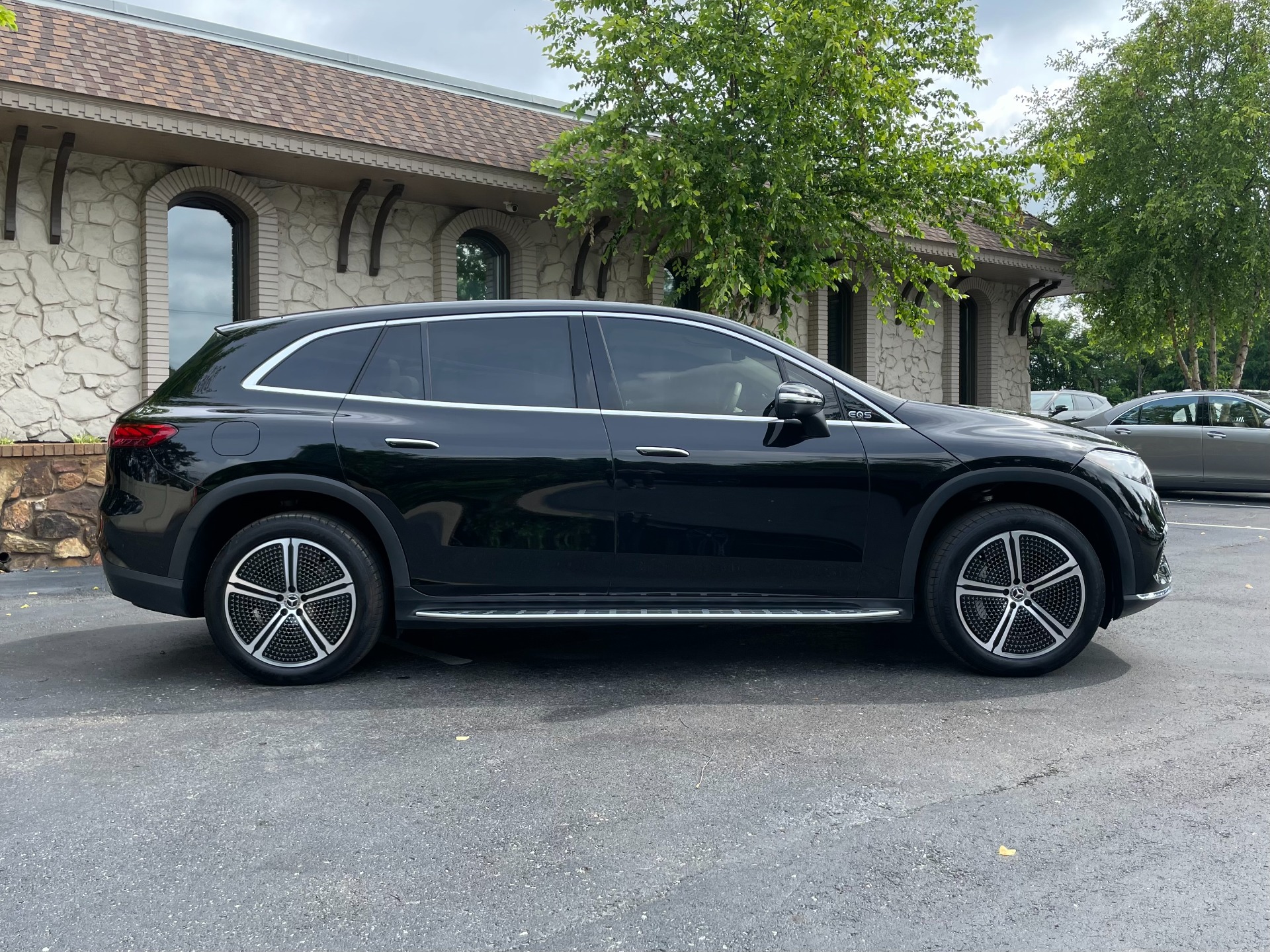 Used 2023 Mercedes-Benz EQS 450 4MATIC NATURAL GRAIN YACTH DESIGN 