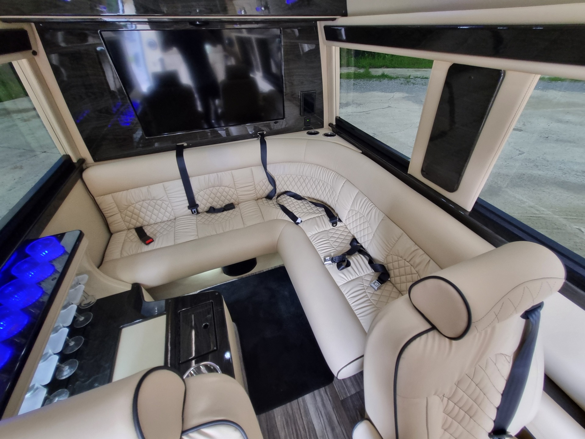 MERCEDES-BENZ Sprinter (AM3780) 限定版 Used 2024 Mercedes-Benz Sprinter 3500XD ULTIMATE TOY LIMO