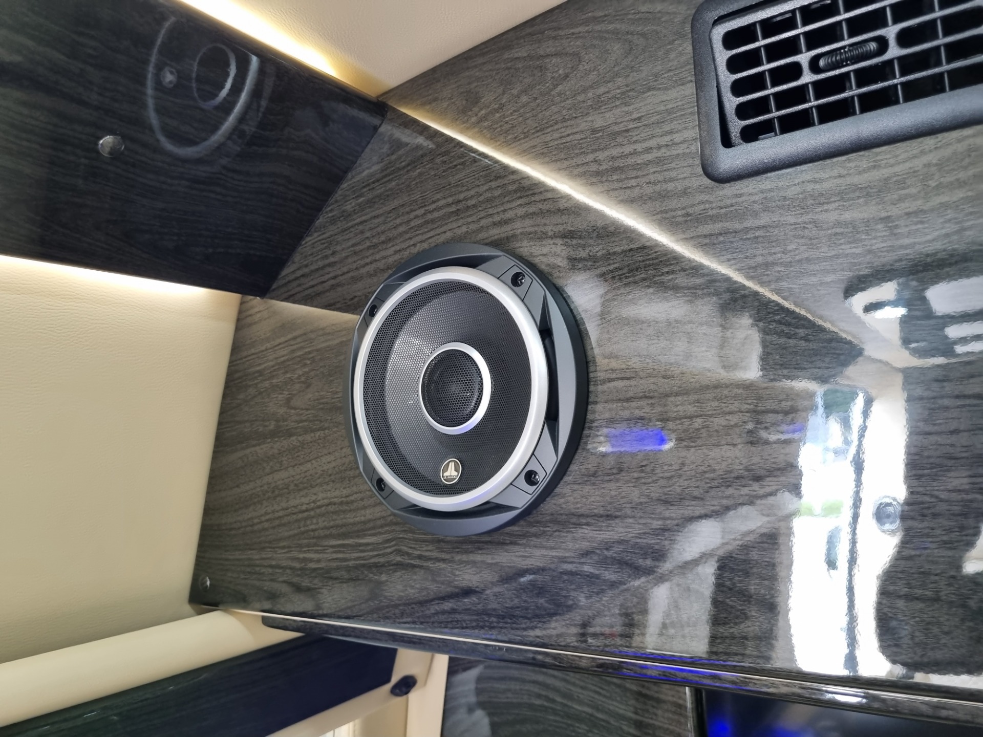 MERCEDES-BENZ Sprinter (AM3780) 限定版 2024 Mercedes-Benz Sprinter - Visual Review - YouTube