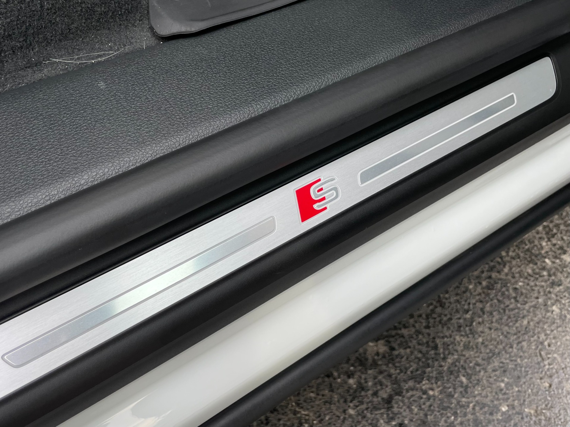 Rocker Panel Kit |AUDI Q8 S-LINE 2023 Rocker Panel Kit |AUDI Q8 S-LINE 2023