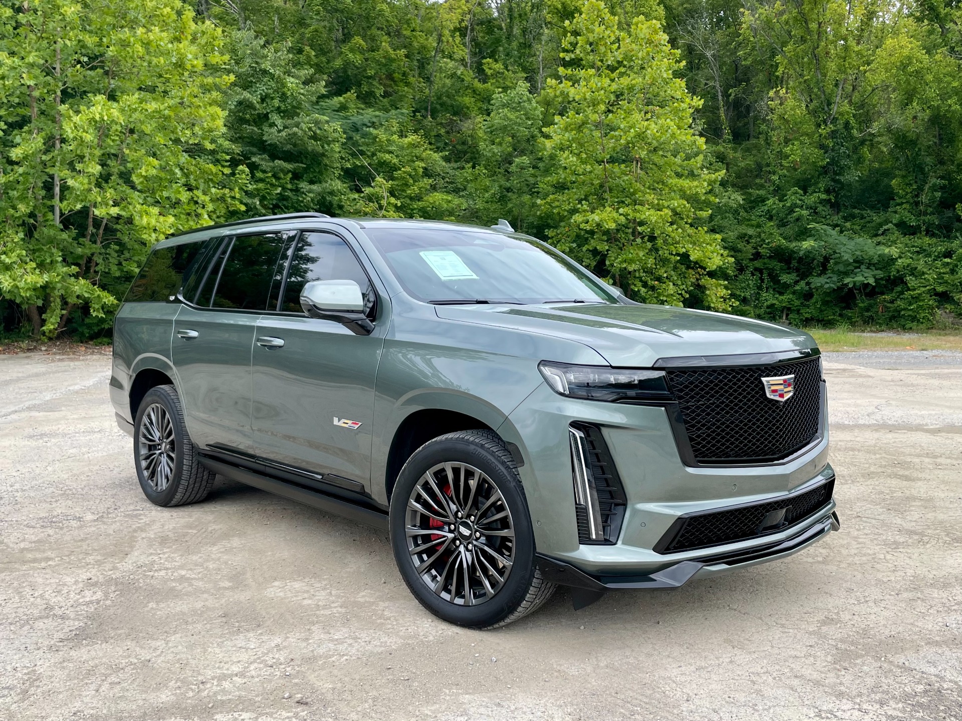escalade black emeralds