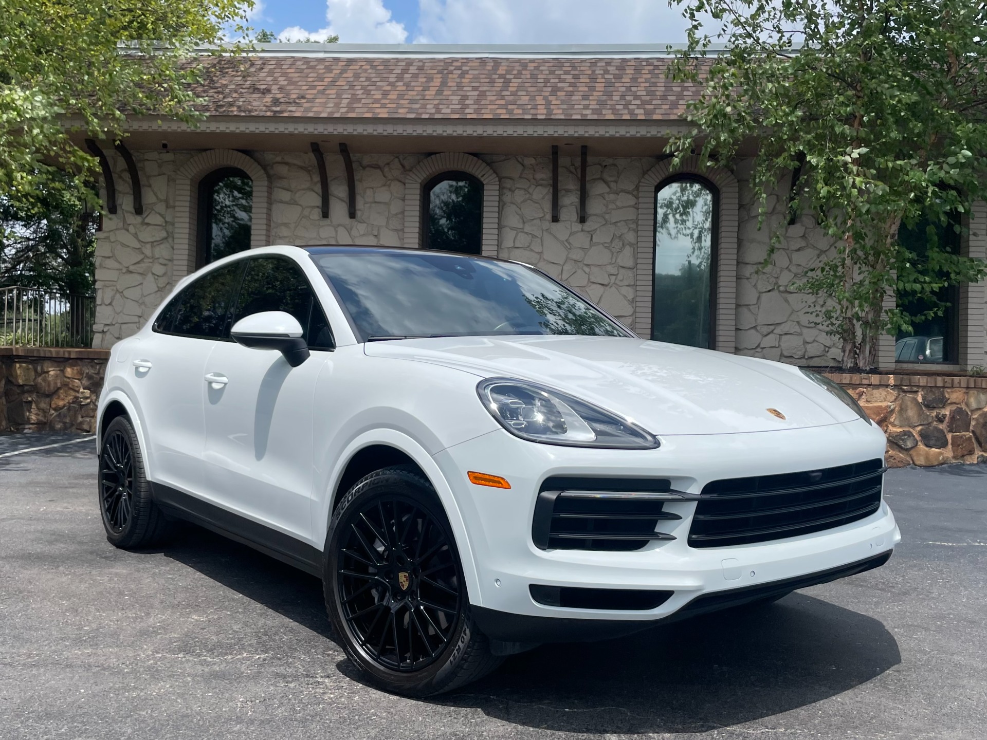 Used 2022 Porsche Cayenne COUPE PREMIUM PKG 21 RS SPYDER DESIGN WHEELS used-2022-porsche-cayenne-coupe-premium-pkg-21-rs-spyder-design-wheels