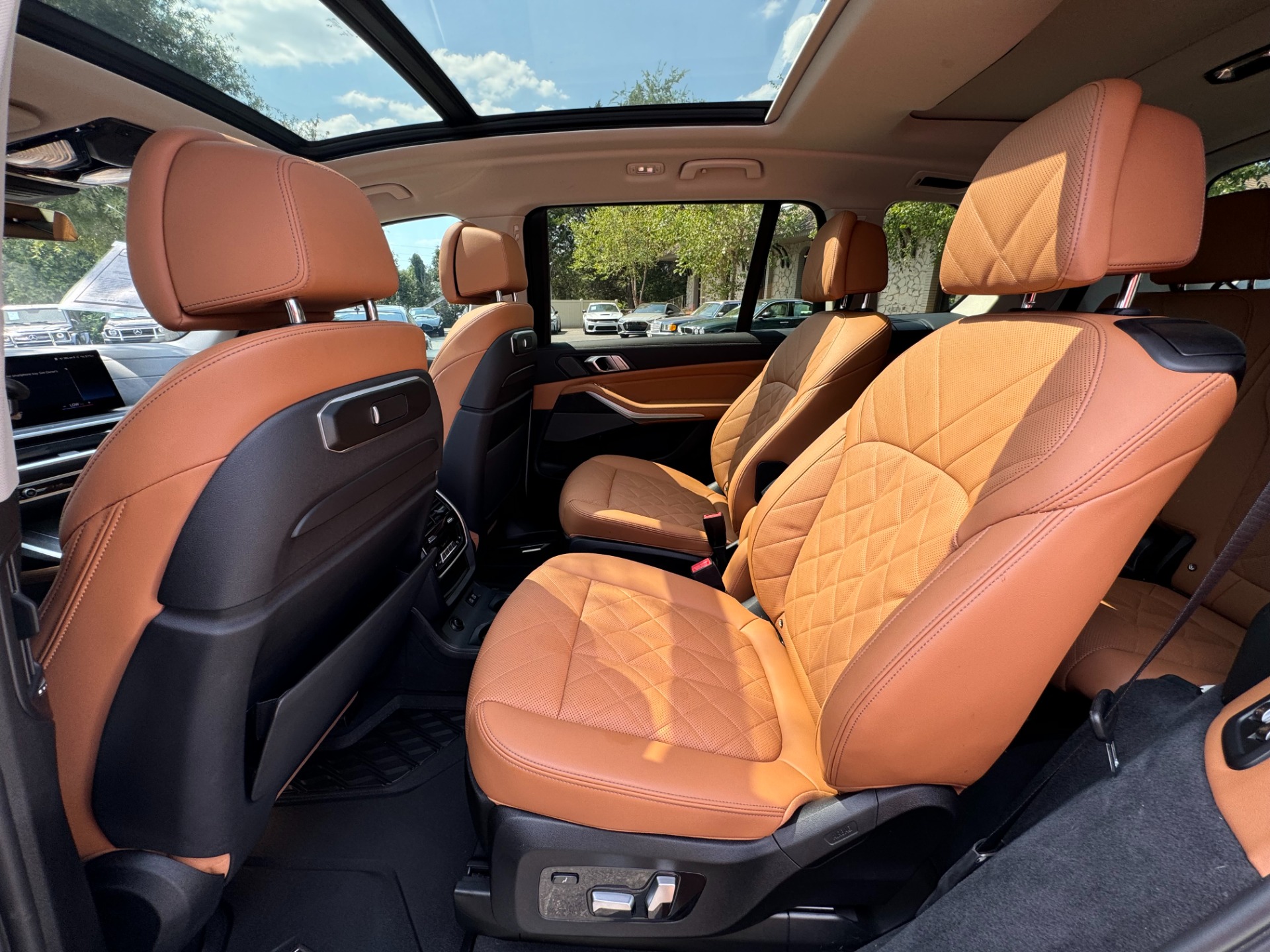 Standard Hood Fender & Mirror Kit | BMW X7 xDrive 2021 Standard Hood Fender & Mirror Kit | BMW X7 xDrive 2021