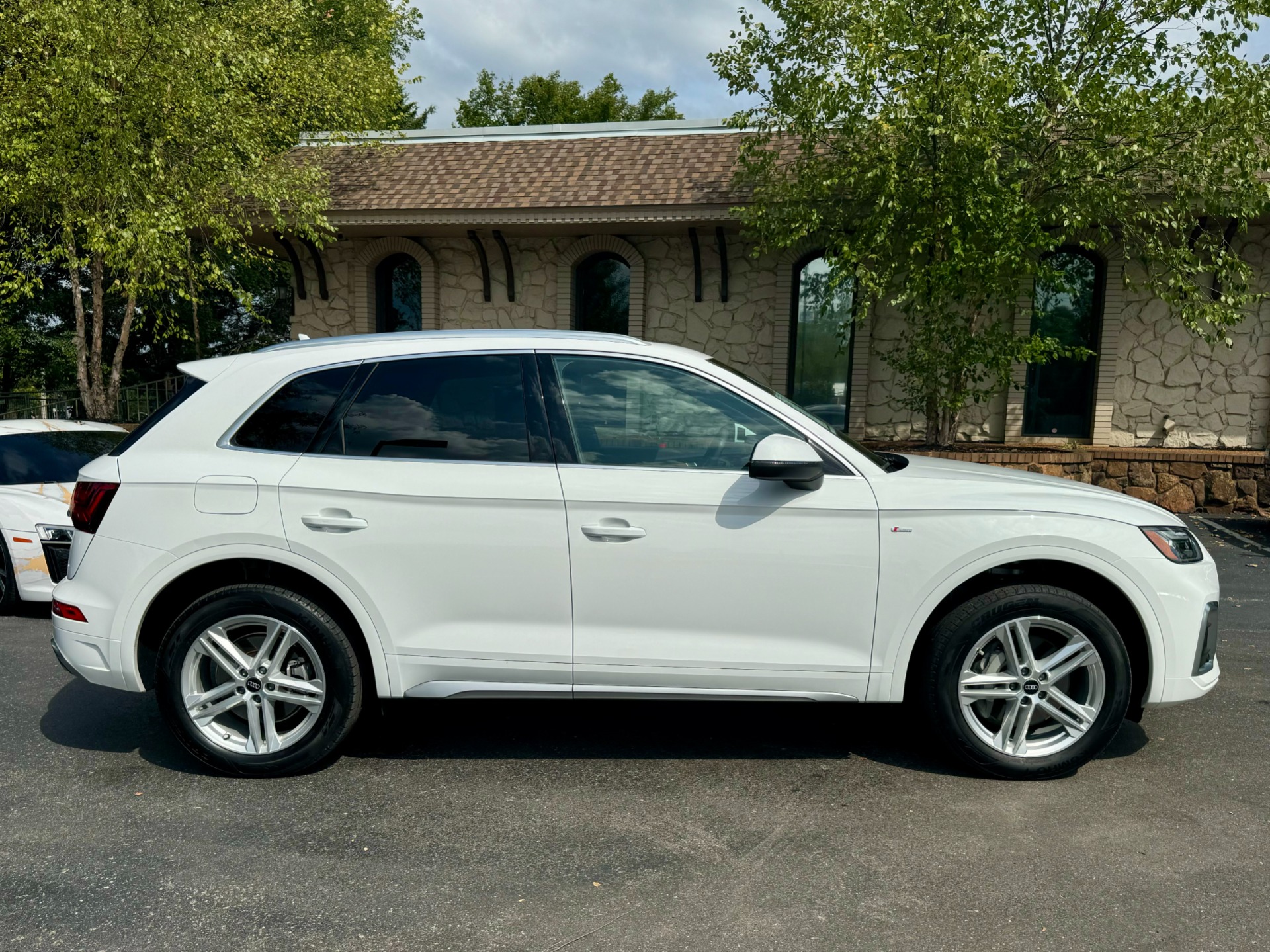 Rocker Panel Kit | AUDI Q5 SUV 2022 Rocker Panel Kit | AUDI Q5 SUV 2022