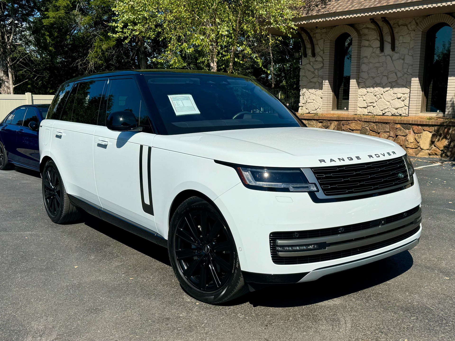 Used 2023 Land Rover Range Rover P400 SE LWB BLACK CONTRAST ROOF W ...