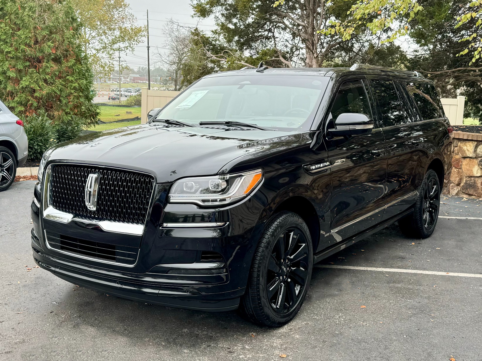Used 2024 Lincoln Navigator L RESERVE MONOCHROMATIC PKG W/HEAVY 