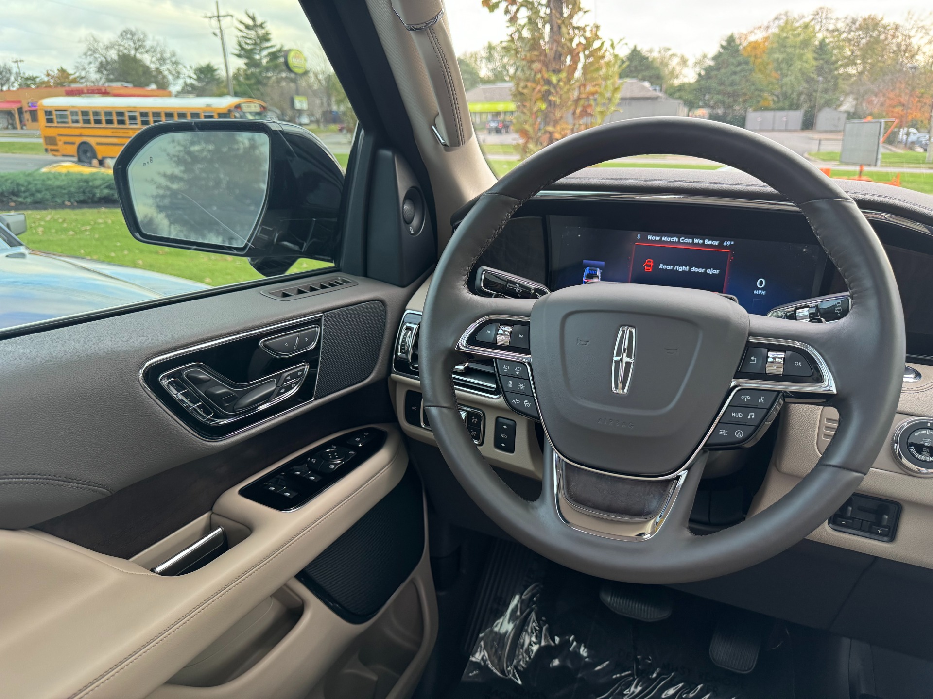 Used 2024 Lincoln Navigator L RESERVE MONOCHROMATIC PKG W/HEAVY 