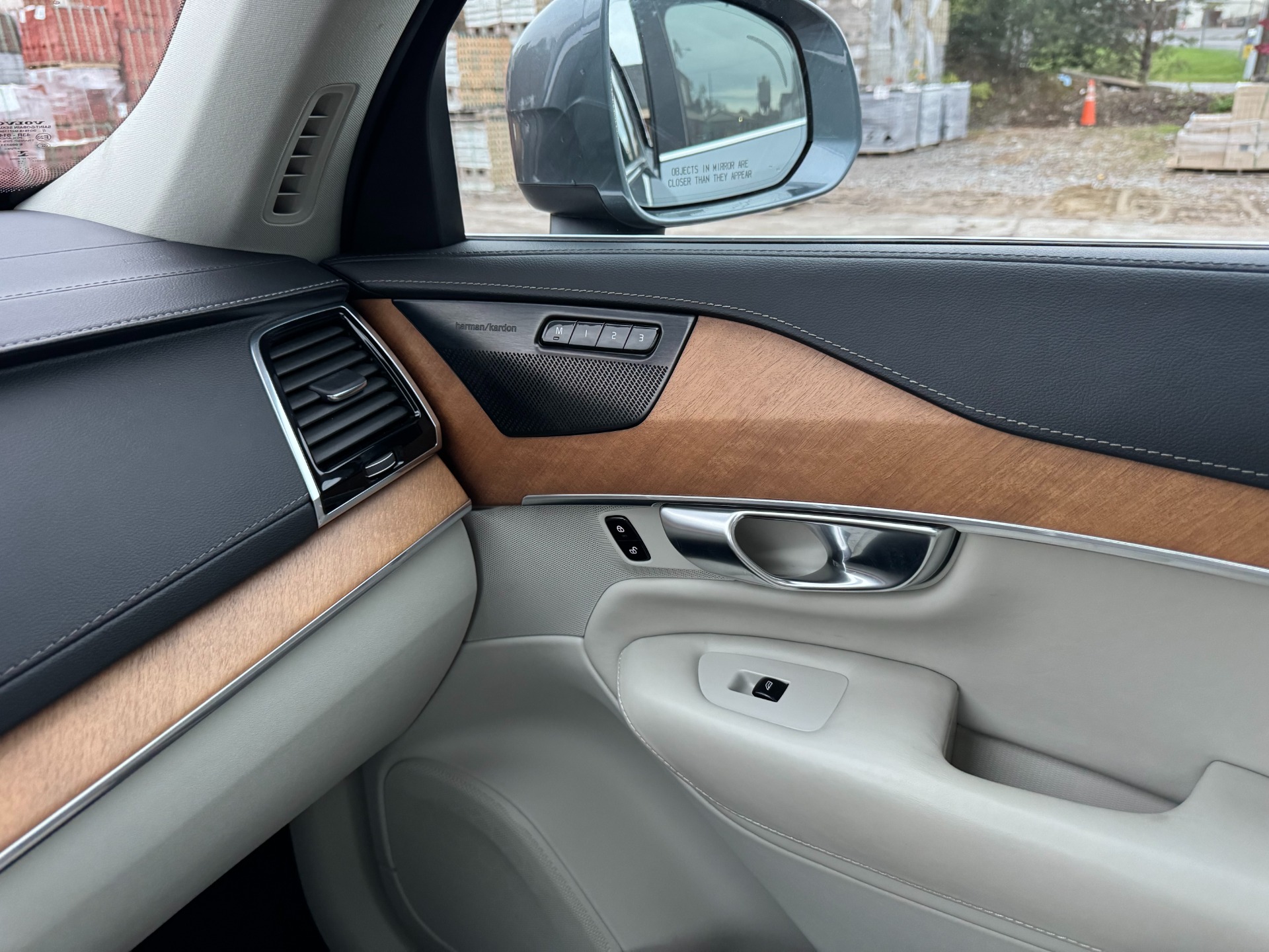 Standard Hood Fender & Mirror Kit | VOLVO XC90 INSCRIPTION 2019 Standard Hood Fender & Mirror Kit | VOLVO XC90 INSCRIPTION 2019