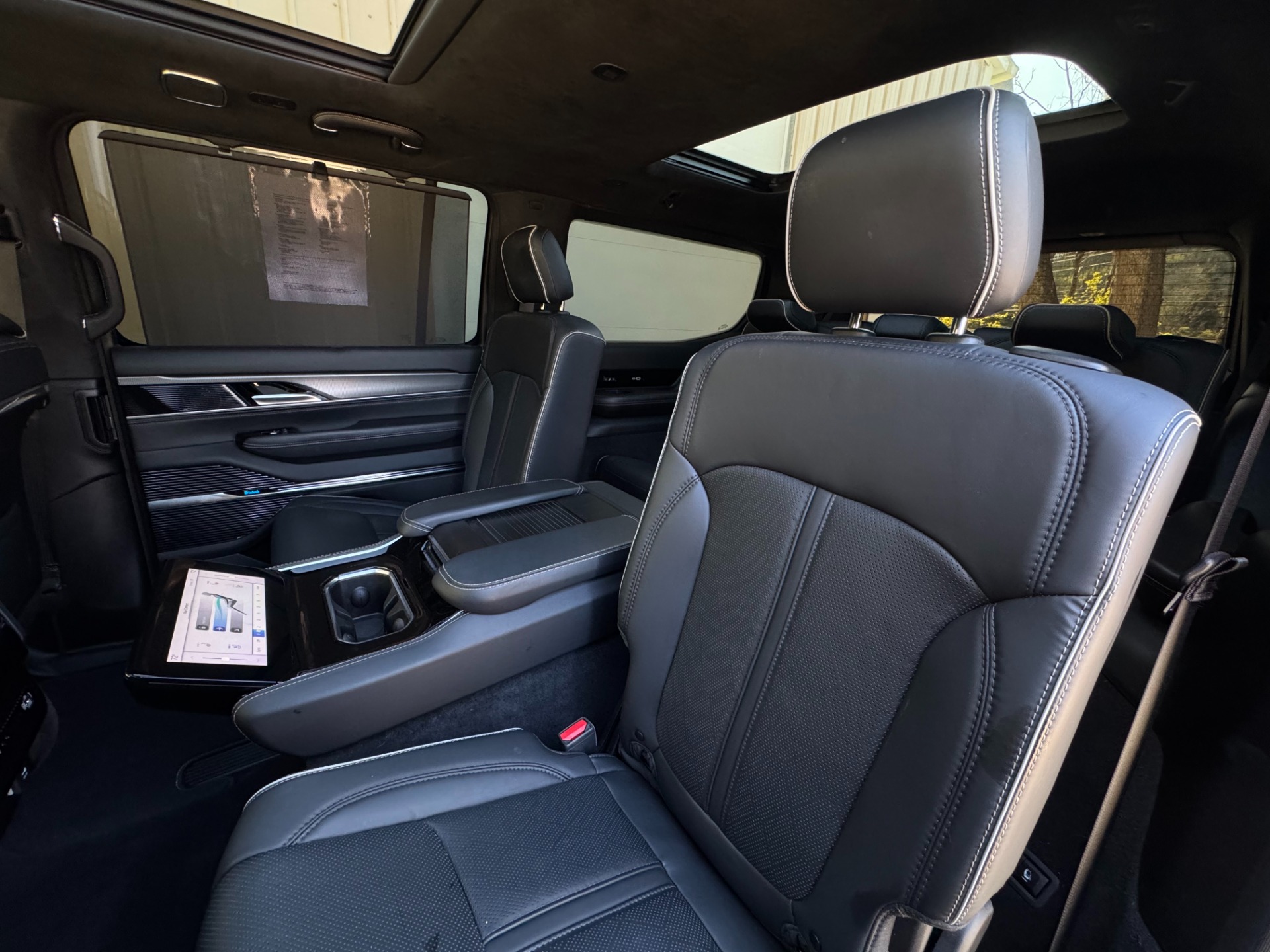 Used 2023 Jeep Grand Wagoneer SERIES II OBSIDIAN 4X4 w/ HEMI 6.4L