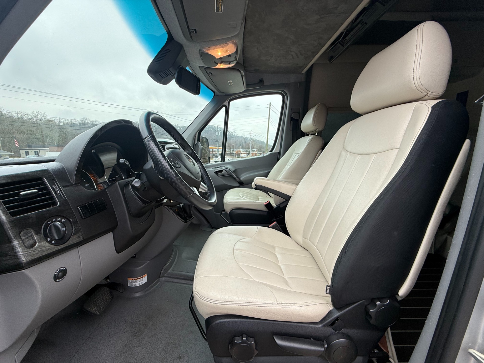 2017 Mercedes-Benz Sprinter Cab Chassis Base - Photo 10