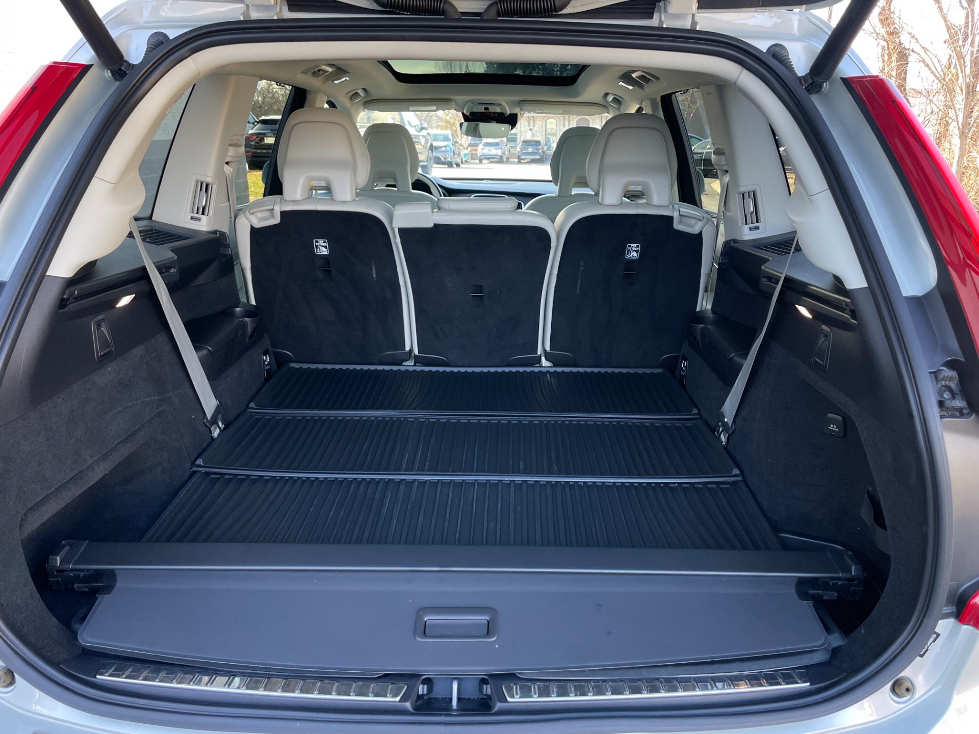 Trunk Ledge Kit | VOLVO XC90 INSCRIPTION 2021