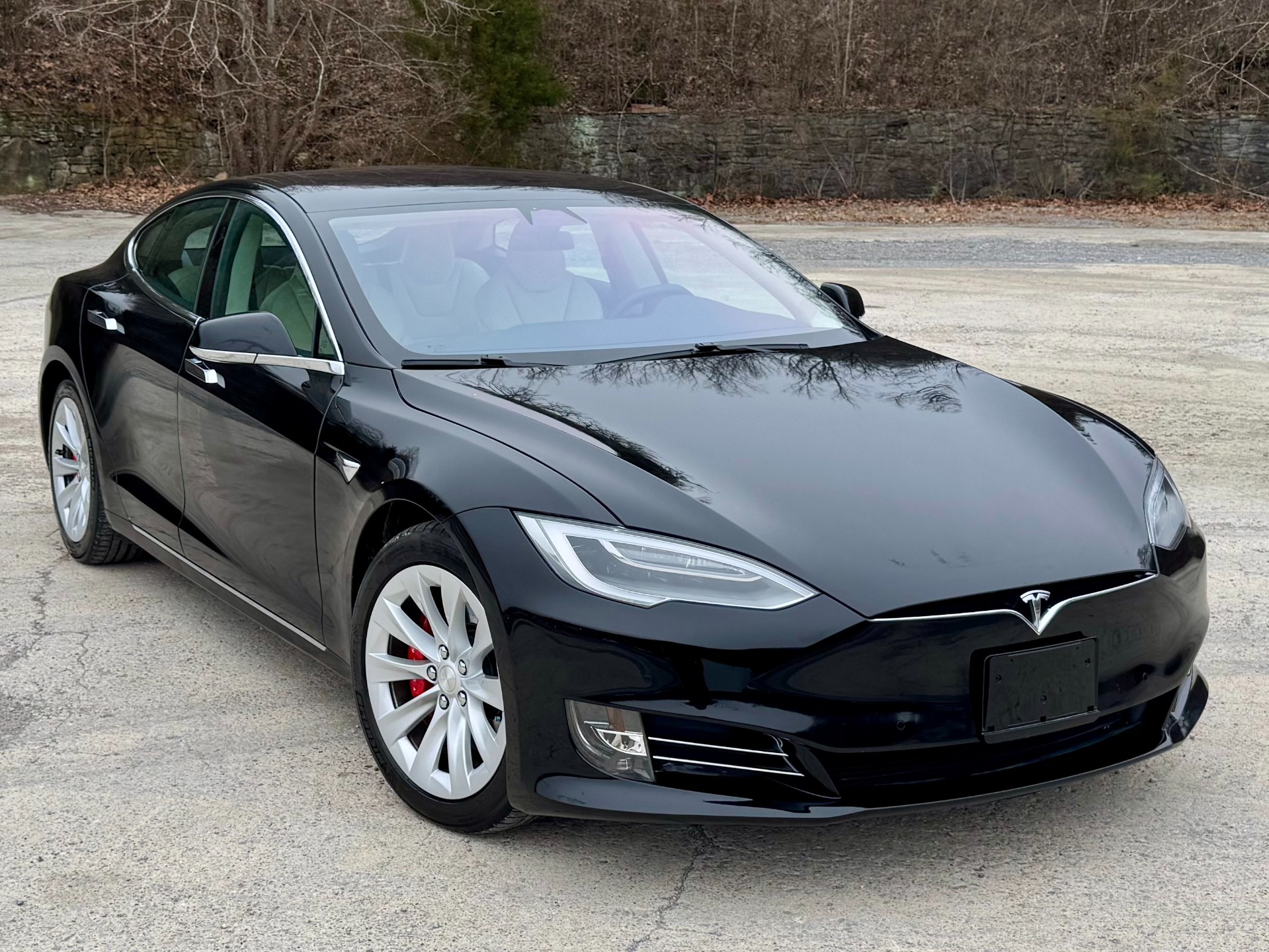 Used 2019 tesla model s performance w autopilot pkg standard