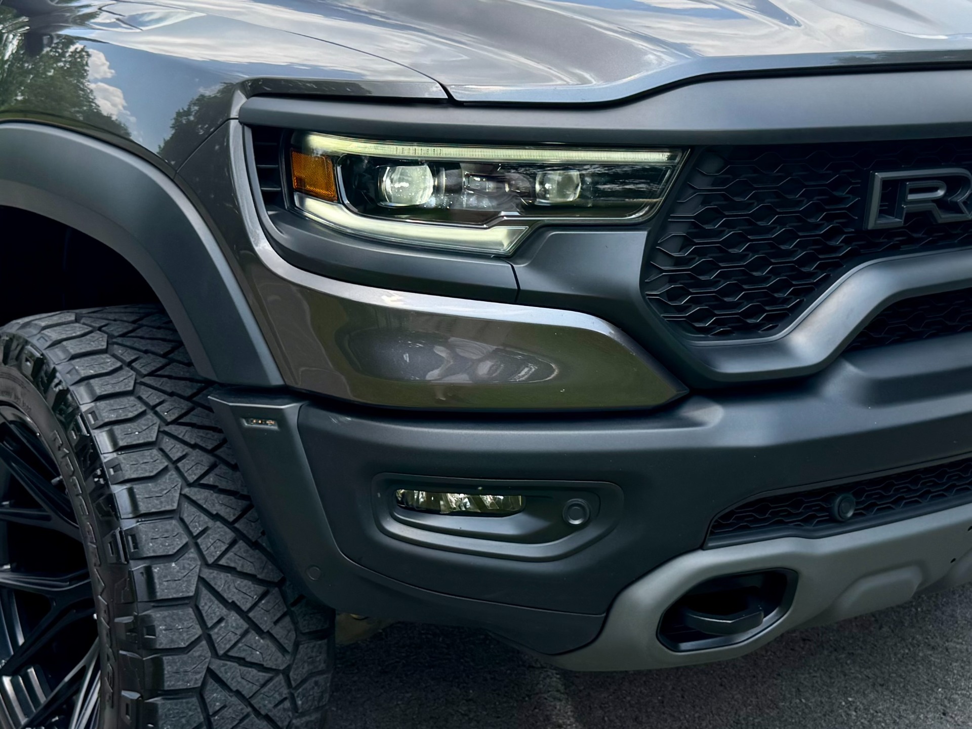 その他 TRX Used 2022 Ram 1500 TRX CREW CAB 4X4 LVL 2 W/TRX CARBON FIBER