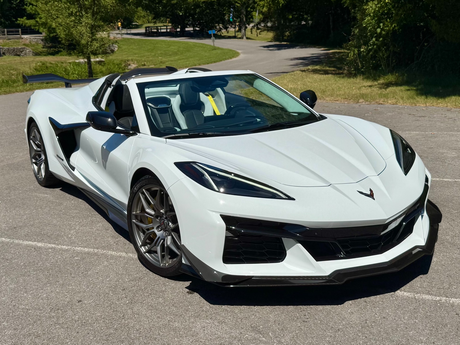 EVE 旧規格2タイトルセット CSR刻印あり 消費税表記なし 帯付属 Used 2025 Chevrolet Corvette Z06 3LZ W/ CARBON FIBER AERO VISIBLE