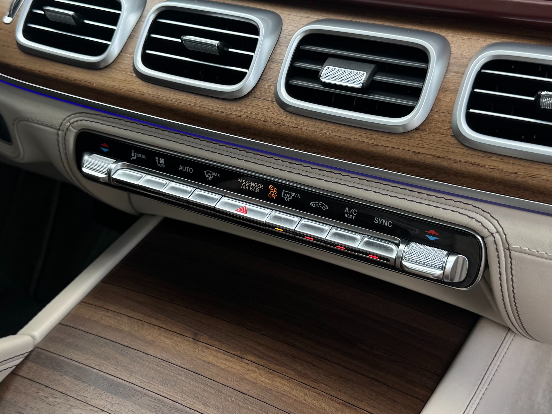 2023 Mercedes-Benz GLS Maybach - Photo 37