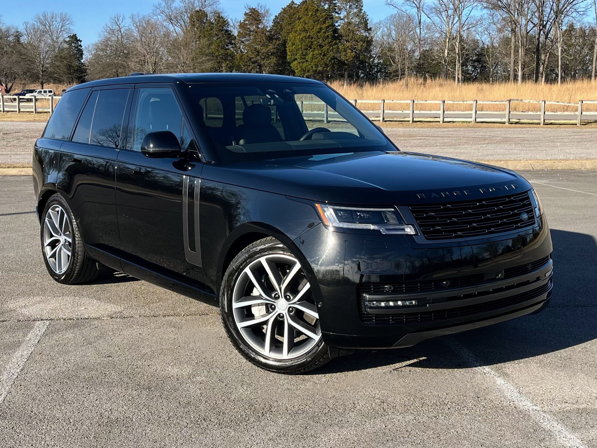 Used 2025 Land Rover Range Rover P530 SE w/ COLD CLIMATE PKG, SHADOW ...