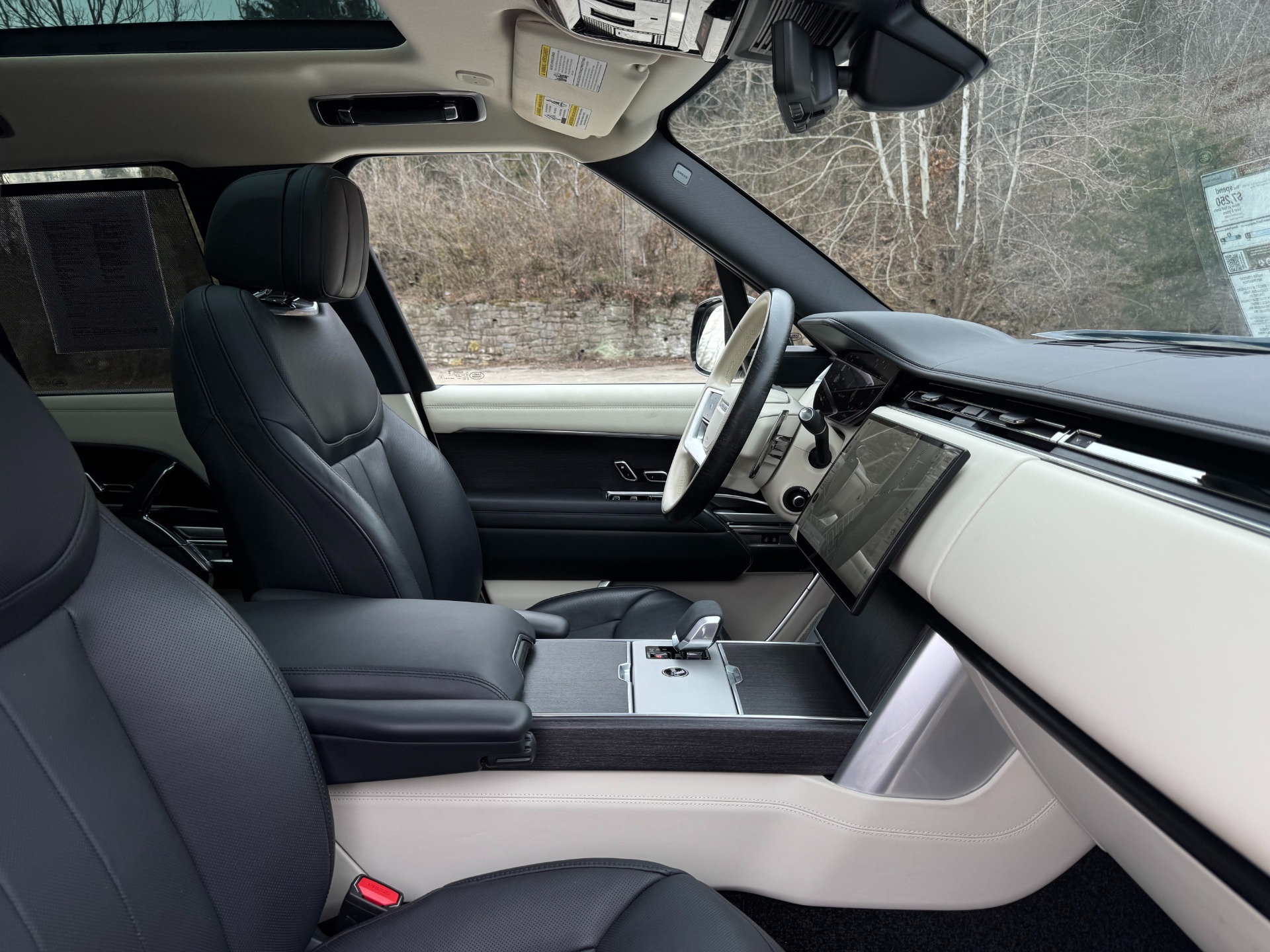 2024 Land Rover Range Rover SE - Photo 21