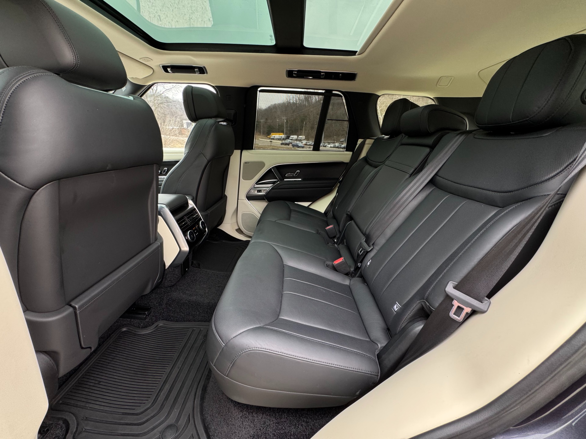 2024 Land Rover Range Rover SE - Photo 42